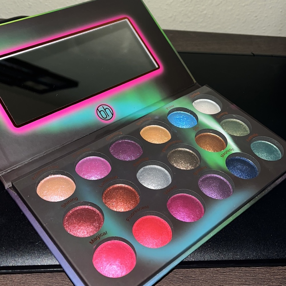 Brand new eyeshadow palette